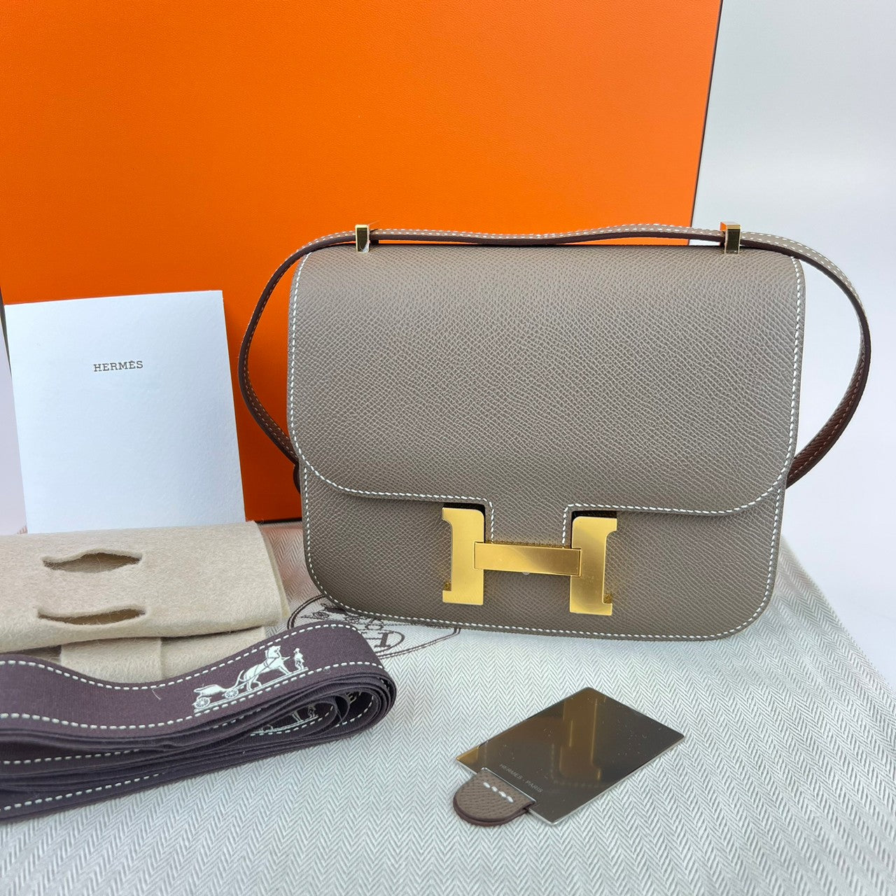 Constance mini コンスタンスミニ U刻 Etoupe エトープ ゴールド金具 Epsom エプソン