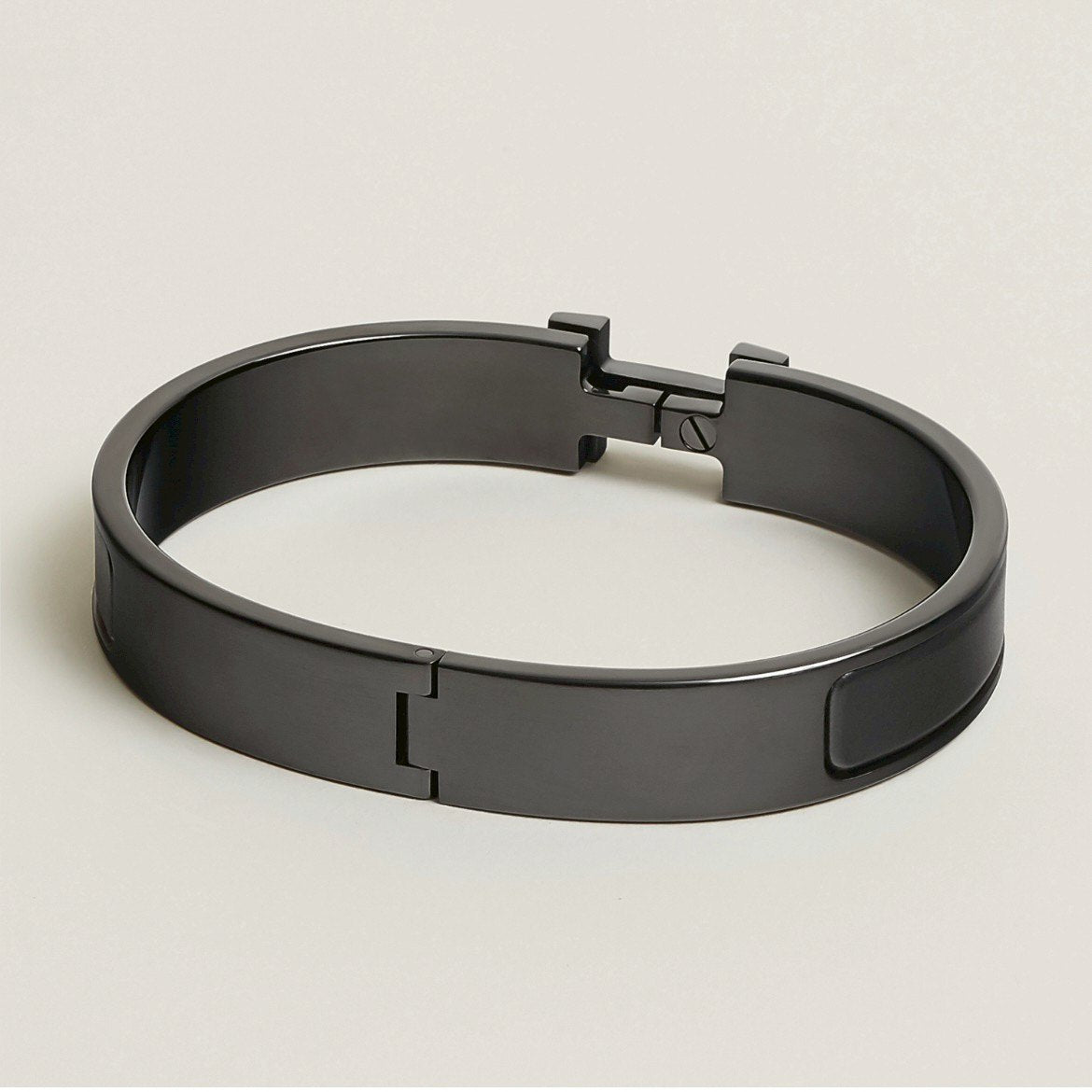Clic HH so black T6 クリックHHソーブラックブレスレット メタリック仕上げ so black ソーブラック