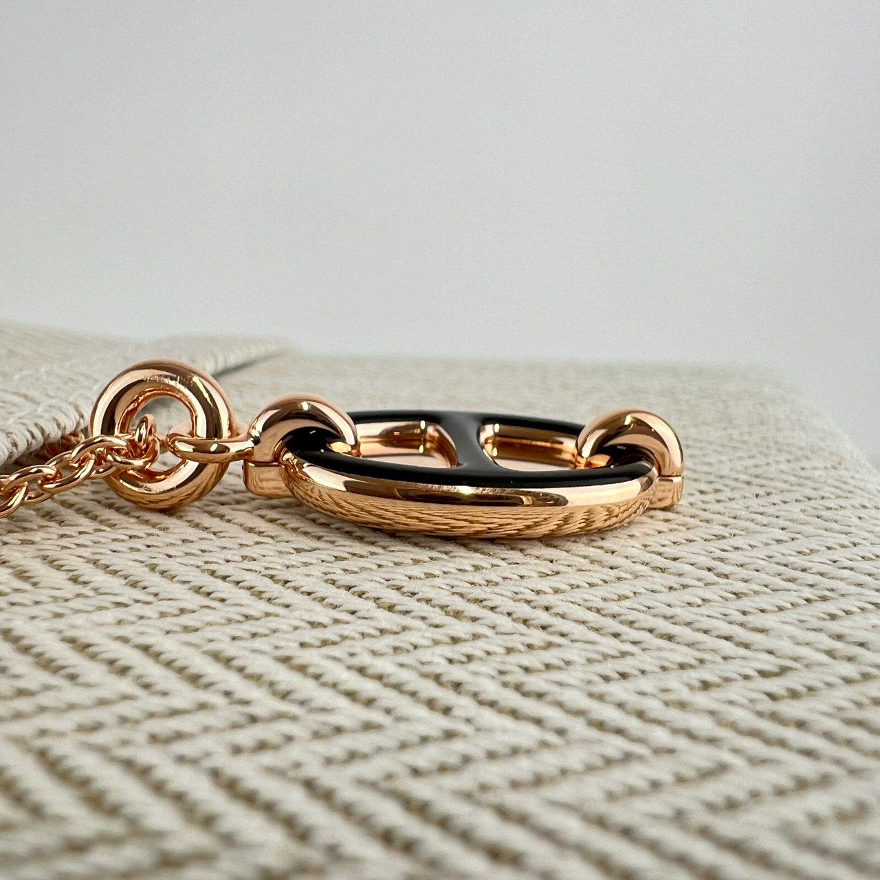 Hermès エルメス Mini Maillon pendant ミニ マイヨン ペンダント メタル Black / Rosegold :ブラック / ローズゴールド