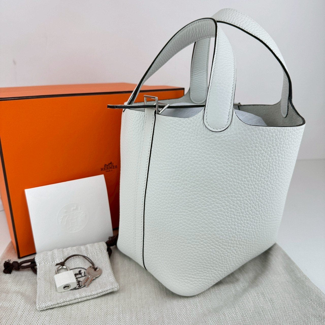 Picotin Lock PM ピコタンロック PM White ホワイト Taurillon Clemence トリヨンクレマンス PHW シルバー金具 Stamp-W W刻印