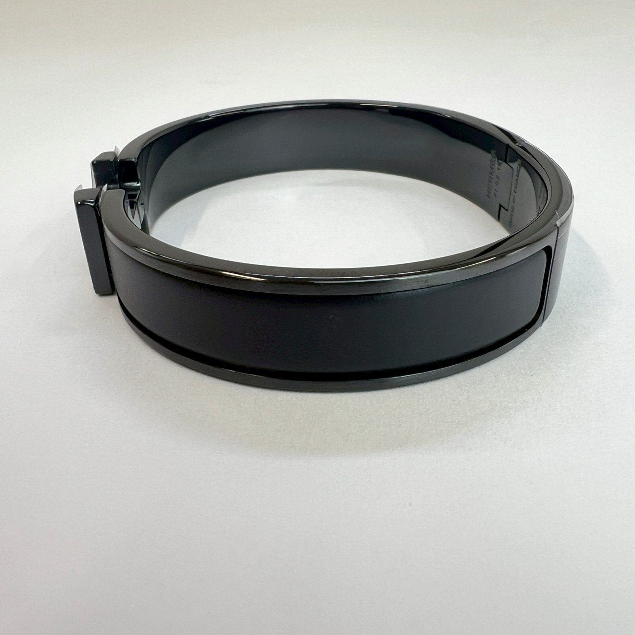 Clic HH so black T5 クリックHHソーブラックブレスレット メタリック仕上げ so black ソーブラック