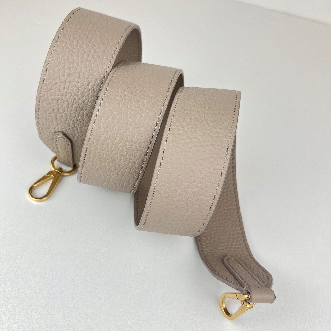 Capucines mini カプシーヌ ミニ galet ガレ Tauillon Leather トリヨンレザー Python パイソン N81258