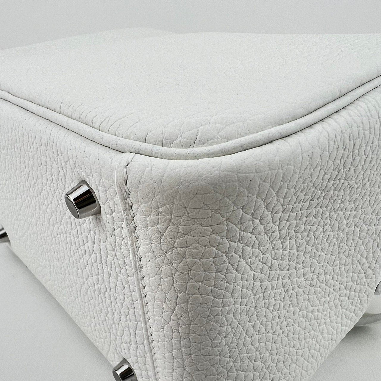 新品未使用 HERMES エルメス Lindy mini リンディミニ New white ニューホワイト PHW シルバー金具 Clemence クレマンス Stamp-B B刻 ショルダーバッグ レディースバッグ
