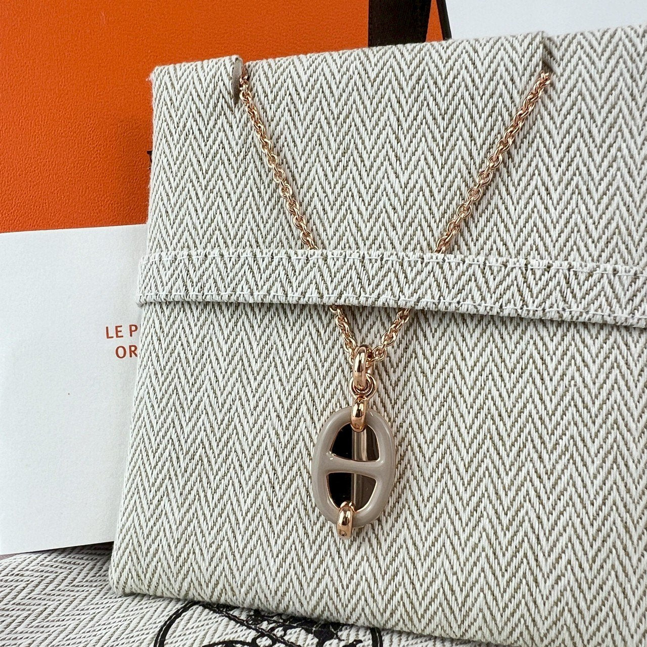Hermès エルメス Mini Maillon pendant ミニ マイヨン ペンダント メタル Marron grace / Rosegold :マロングラッセ / ローズゴールド