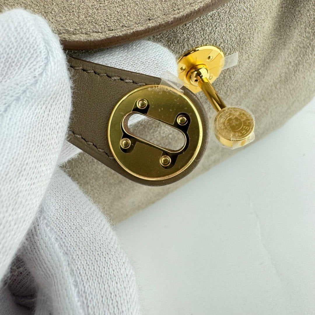 HERMES エルメス Lindy mini リンディミニ Gris caillou グリカイユ GHW ゴールド金具 Veau Grizzly ヴォーグリズリー Stamp-B B刻