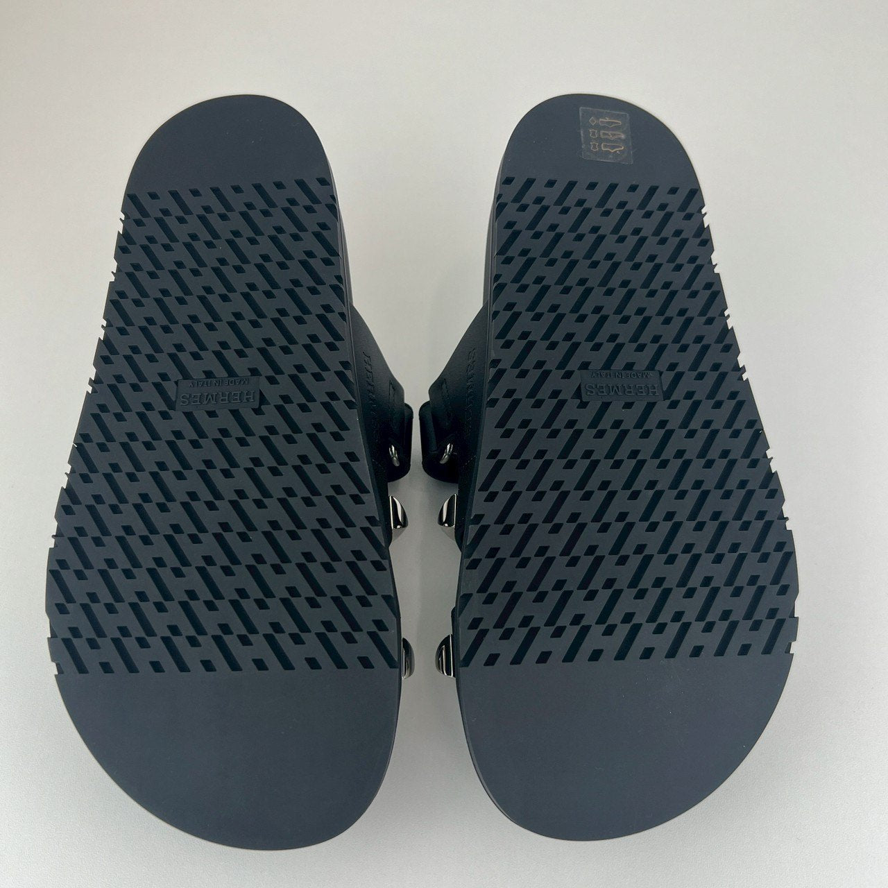 Cypre シプレ 37(24cm) Black ブラック PHW シルバー金具