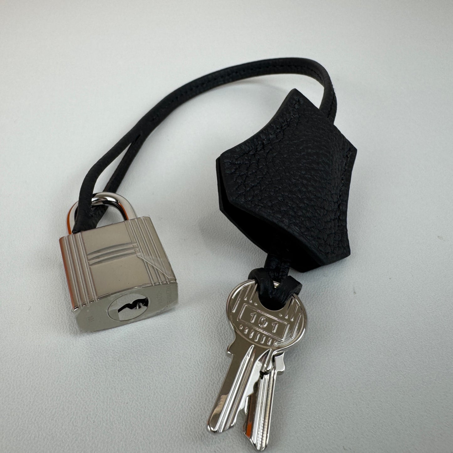 Birkin30 バーキン30 Stamp-W W刻印 Togo トゴ Black ブラック PHW シルバー金具