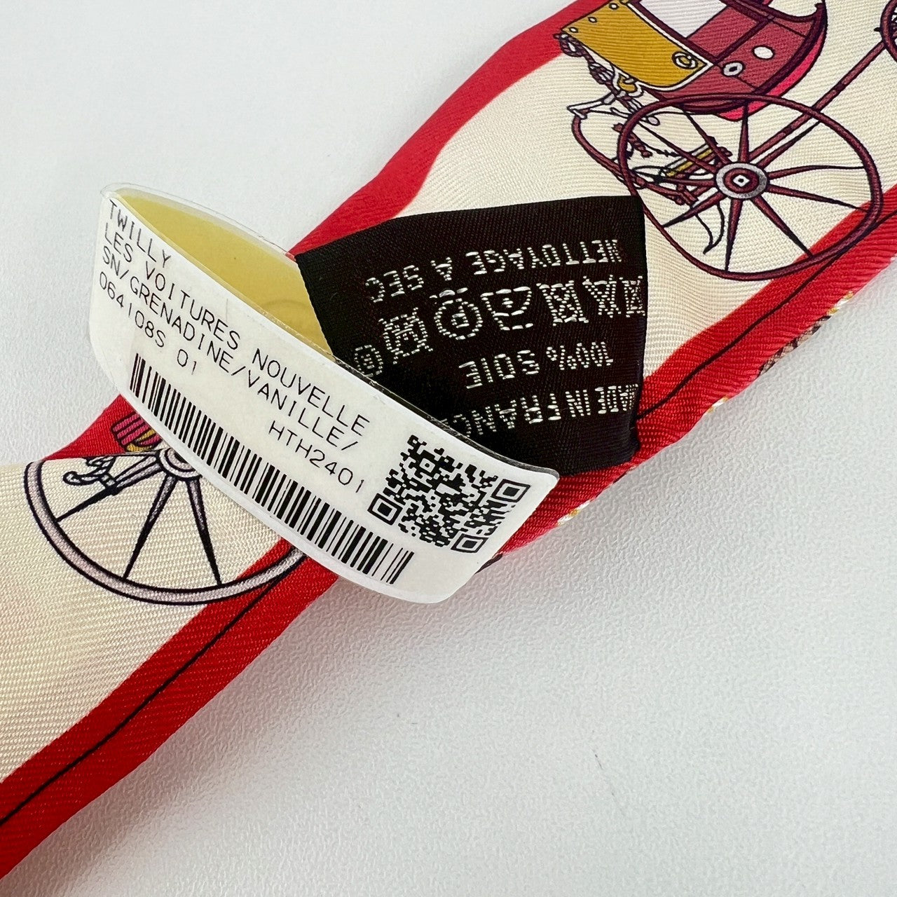 Hermès エルメス Twilly ツイリー 絹 100% マルチカラー ピンク レッド