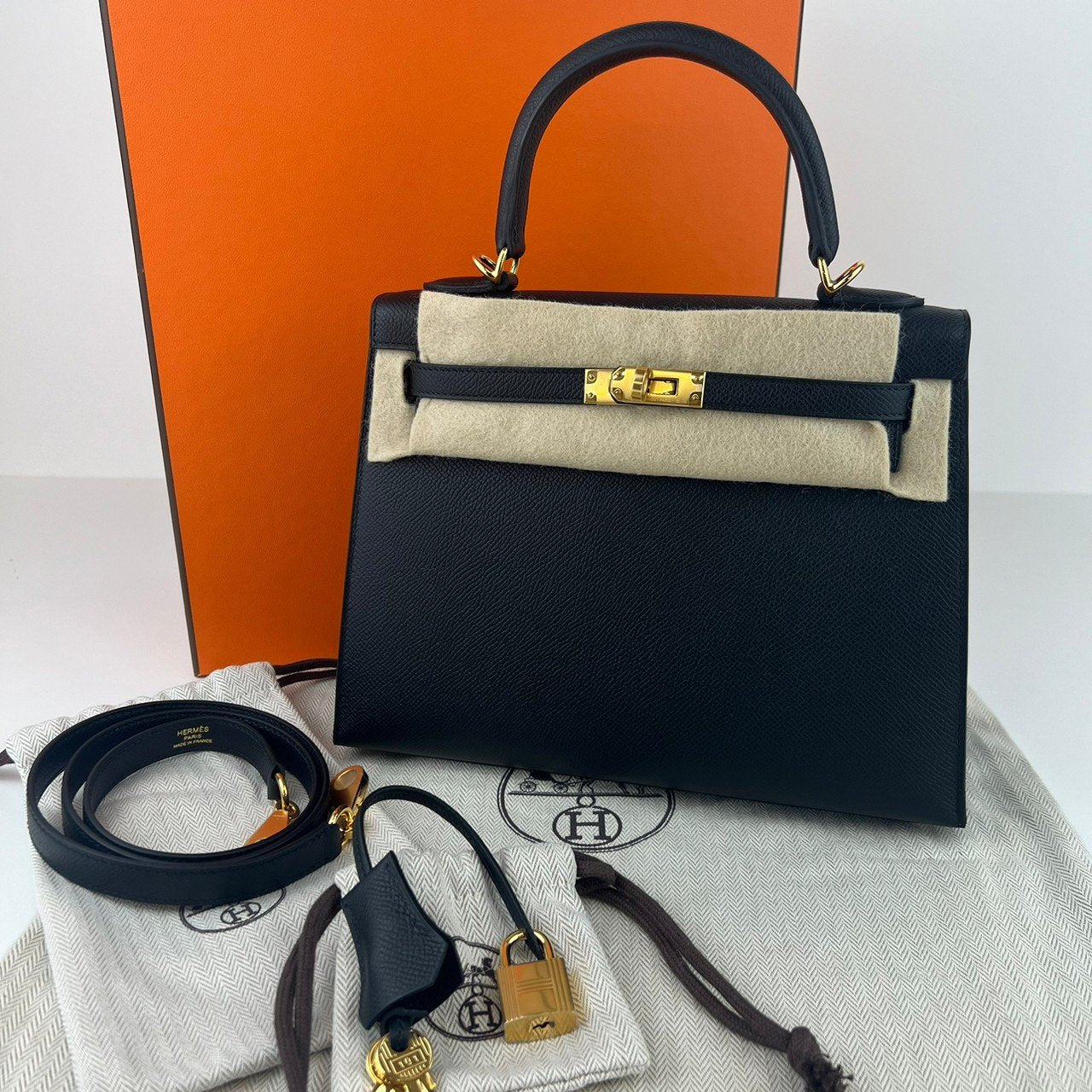 Kelly25 ケリー25 Black ブラック Epsom エプソン GHW ゴールド金具 Stamp-W W刻印