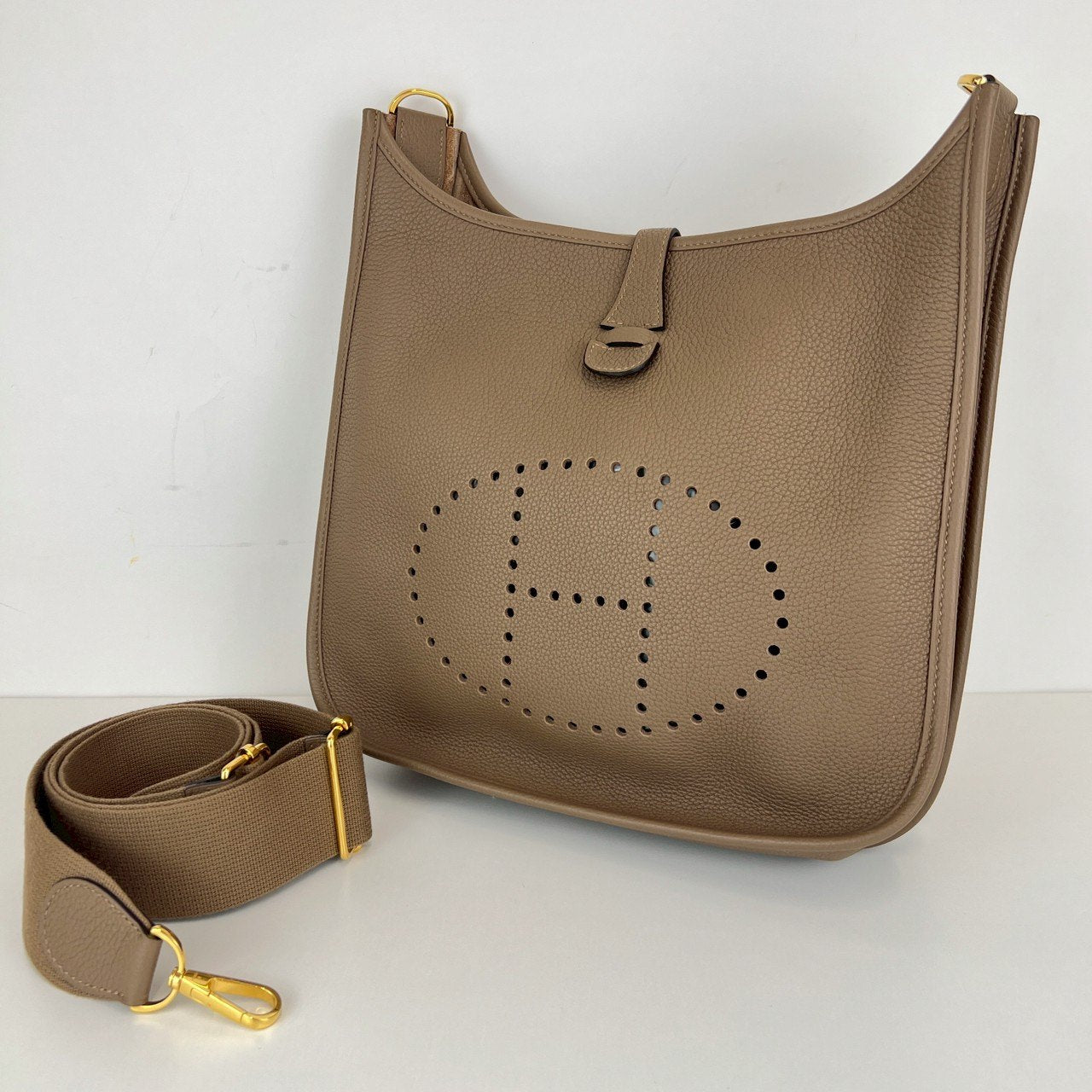 Hermès エルメス Evlyn PM エヴリンPM Stamp-Z Z刻印 Taurillon Clemence トリヨンクレマンス Etoupe エトープ GHW ゴールド金具