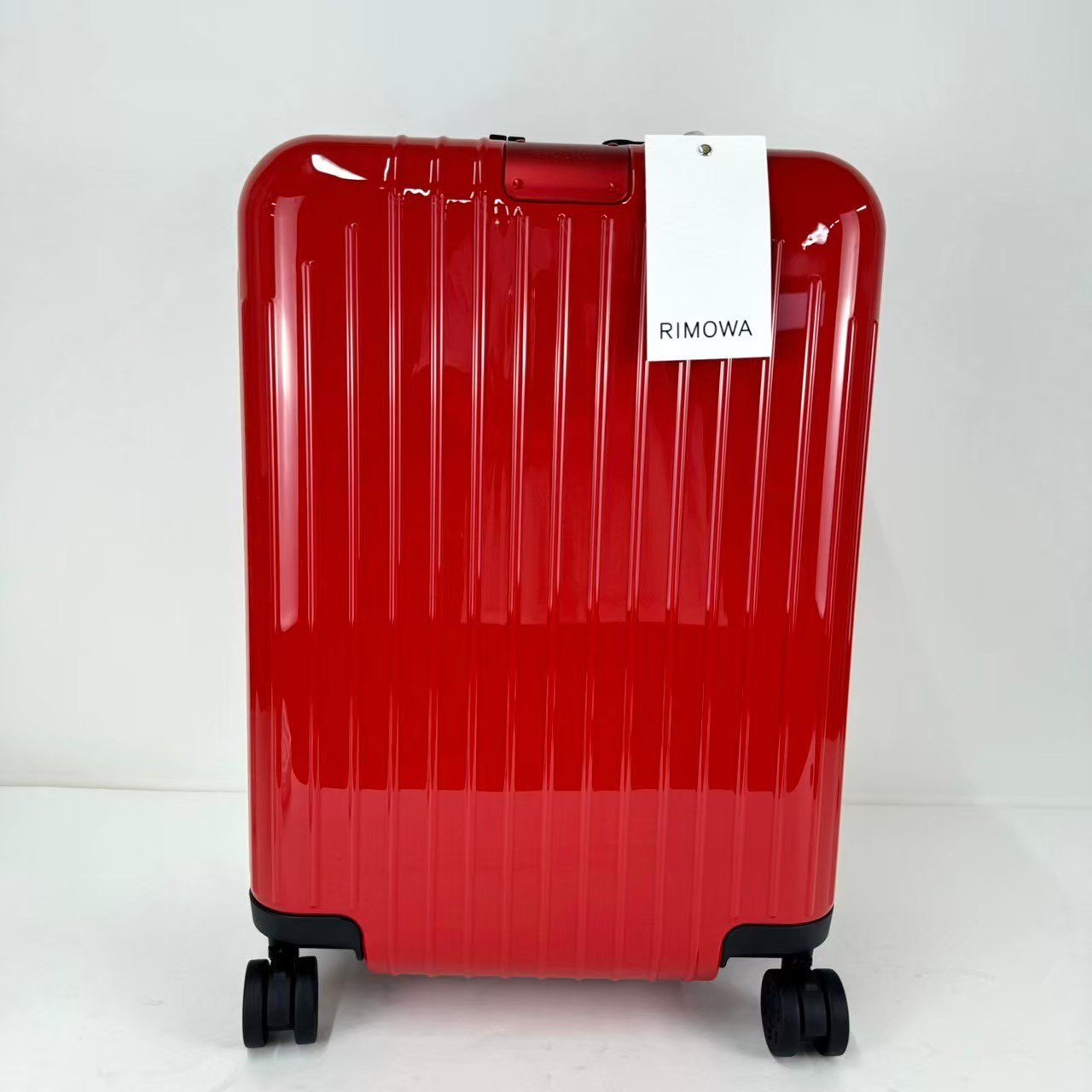ESSENTIAL LITE CABIN S 31L エッセンシャル ライト キャビン S 31L Red Gloss レッドグロス ポリカーボネート