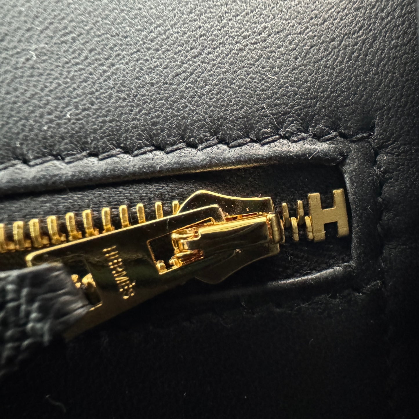 Hermès エルメス Constance 24 コンスタンス24 Stamp-K K刻印 Epsom エプソン Black ブラック GHW ゴールド金具