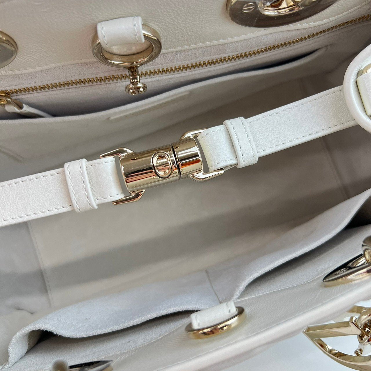 レディ95.22 ミディアム Calf White ホワイト GHW ゴールド金具