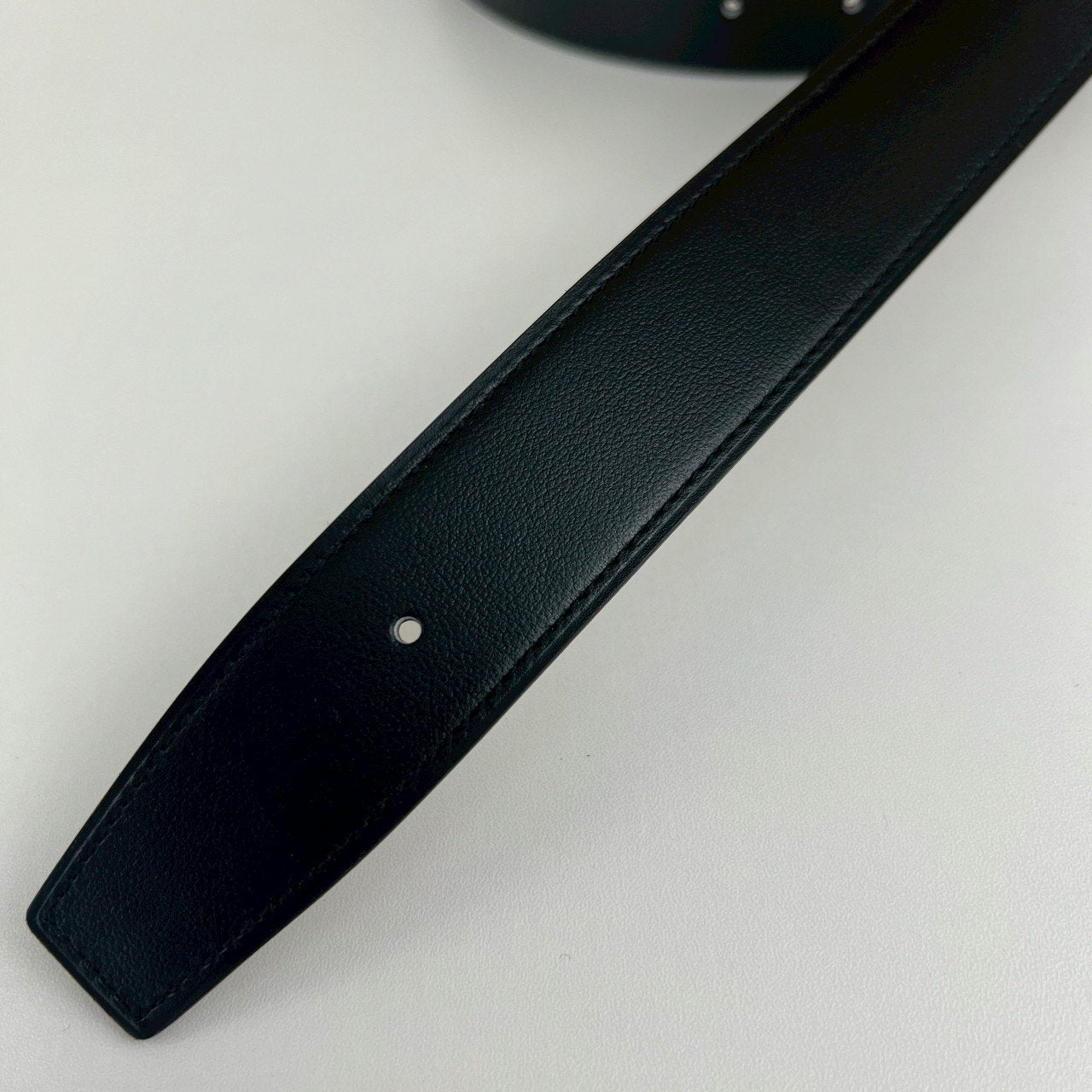 Ceinture H boucleGris moyen Cuir seul de ceinture H #100Black/Gold Hベルトバックル リバーシブルベルトレザー Black ブラック/Gold ゴールド