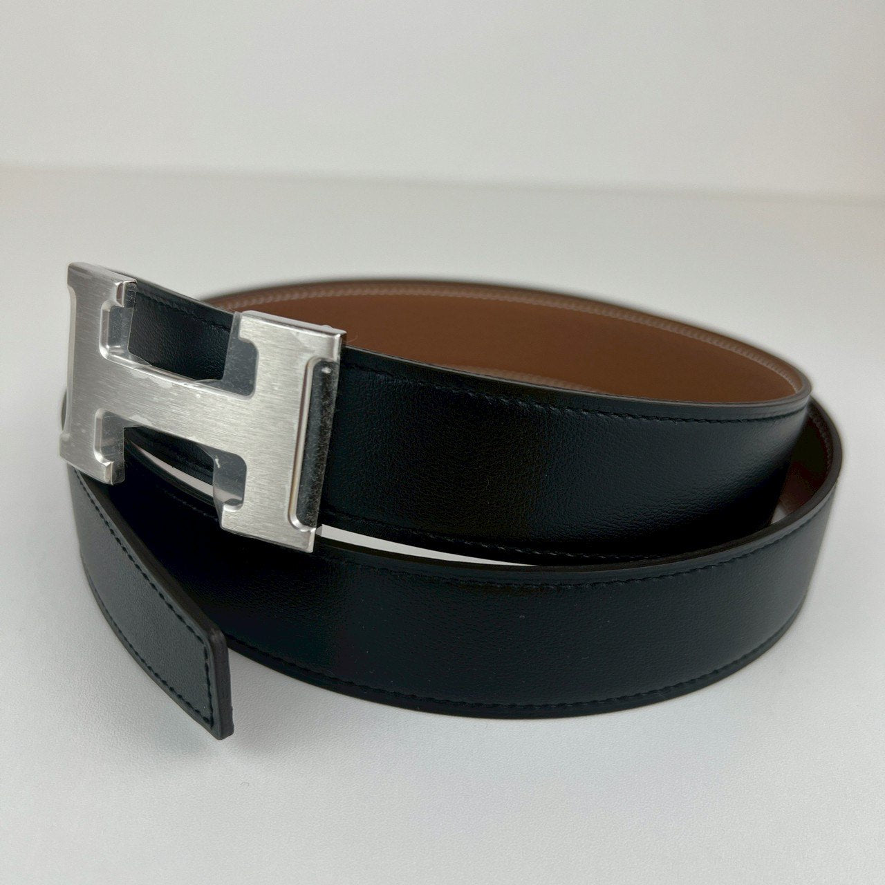 Ceinture H boucleGris moyen Cuir seul de ceinture H #100Black/Gold Hベルトバックル リバーシブルベルトレザー Black ブラック/Gold ゴールド