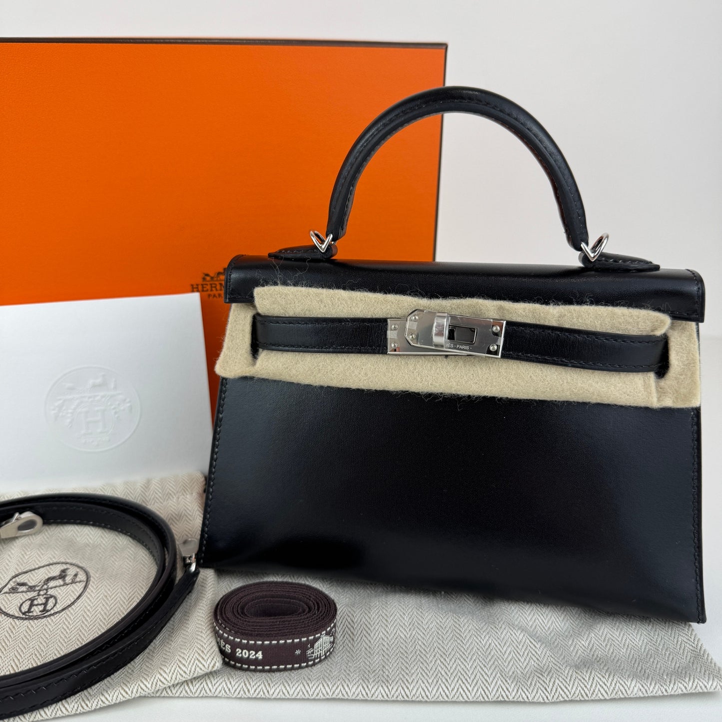 Mini kelly ミニケリー Black ブラック シルバー金具 Box calf ボックスカーフ Stamp-B B刻印