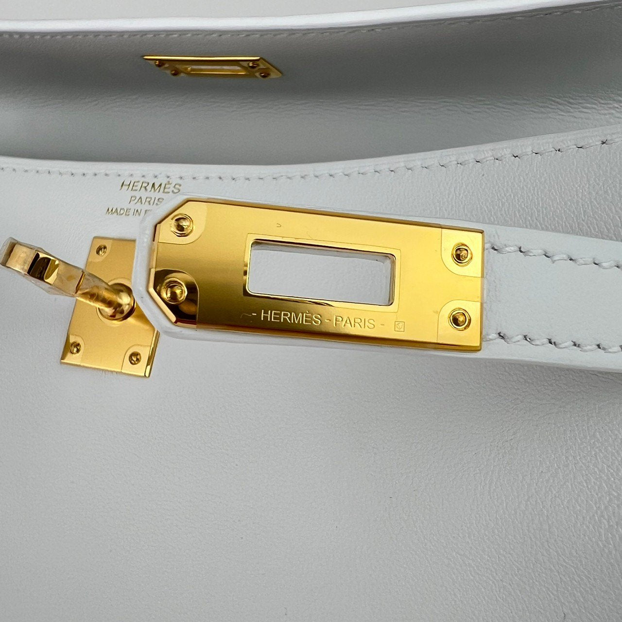 Kelly25 ケリー25 New white ニューホワイト GHW ゴールド金具 Swift スイフト Stamp-W W刻印