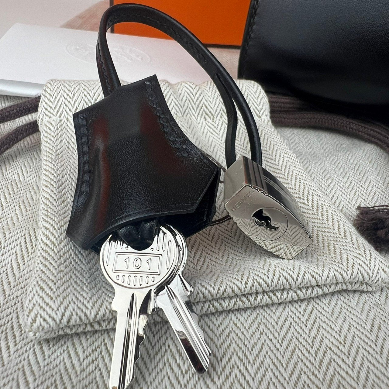 Birkin25 バーキン25 Black ブラック PHW シルバー金具 Box ボックス Stamp-W W刻印