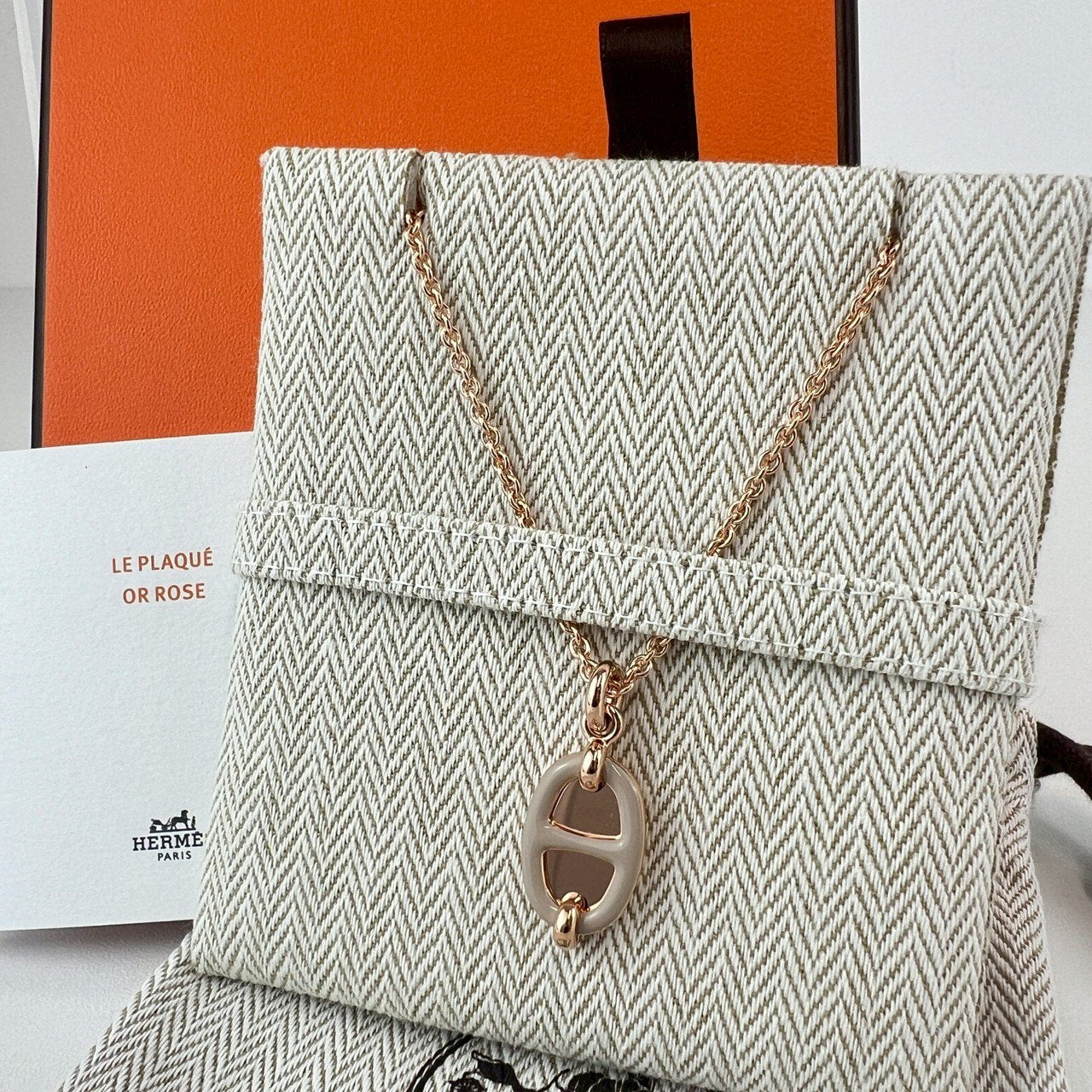 Hermès エルメス Mini Maillon pendant ミニ マイヨン ペンダント メタル Marron grace / Rosegold :マロングラッセ / ローズゴールド