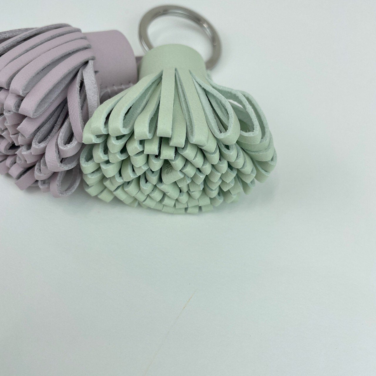 Hermès エルメス Carmen Unodos miro Keyring カルメン ウノドス キーリング Lambskin ラムスキン Mauve pale/Vert fizz モーヴペール/ヴェールフィズ PHW シルバー金具
