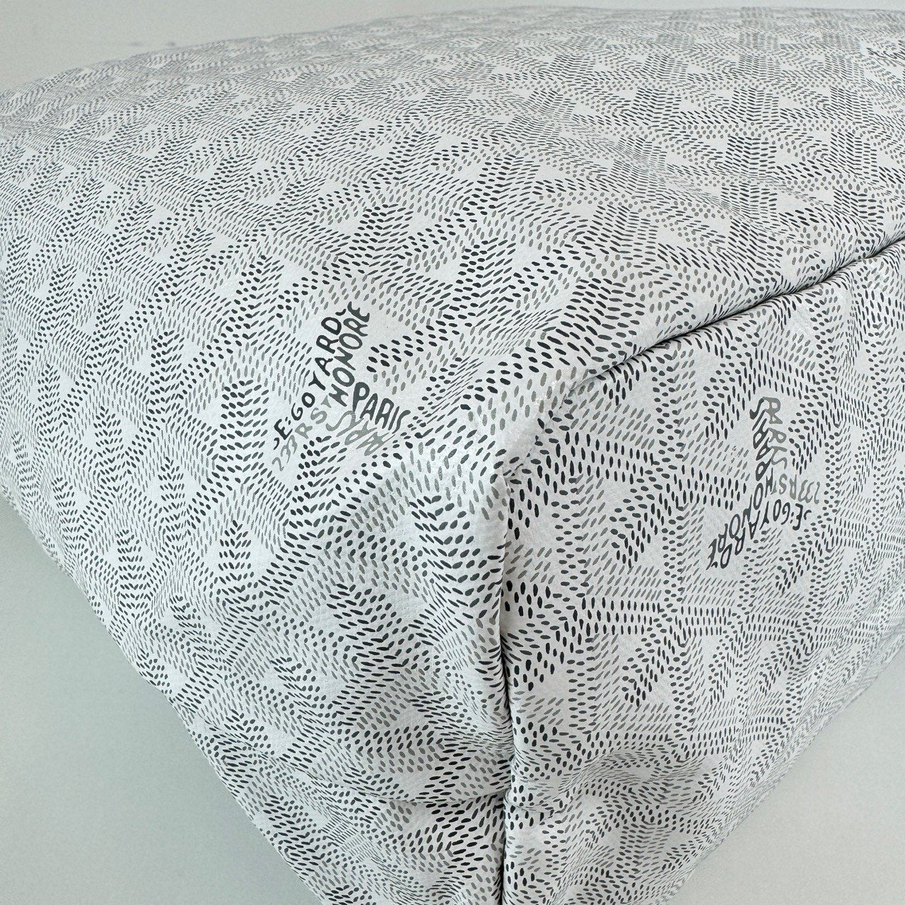 GOYARD ゴヤール サンルイPM ゴヤールディンキャンバス & シュヴロッシュカーフスキン リネンとコットン(内側)