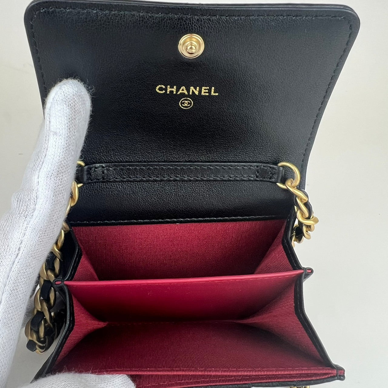 シャネル19 チェーンショルダー Lamb skin ラムスキン Black ブラック 31番台 ゴールド金具