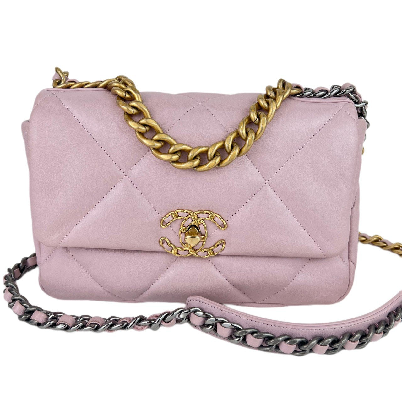 シャネル19 チェーンショルダー Lamb skin ラムスキン Pink ピンク 31番台 ゴールド シルバーチェーン