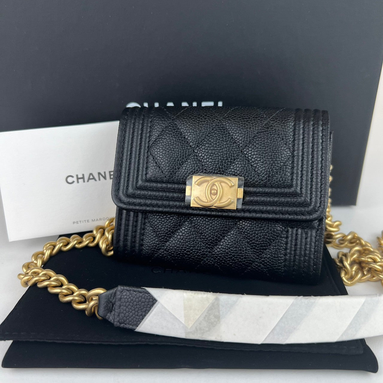 ボーイシャネル ココマーク コンパクトウォレット Caviar skin キャビアスキン Black ブラック ゴールド金具
