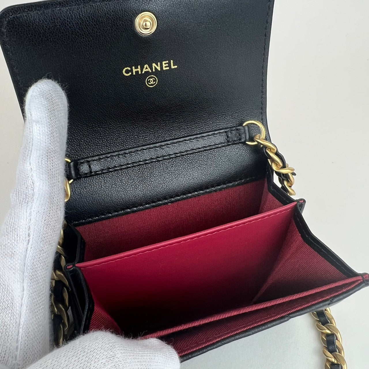 シャネル19 チェーンショルダー Lamb skin ラムスキン Black ブラック 31番台 ゴールド金具