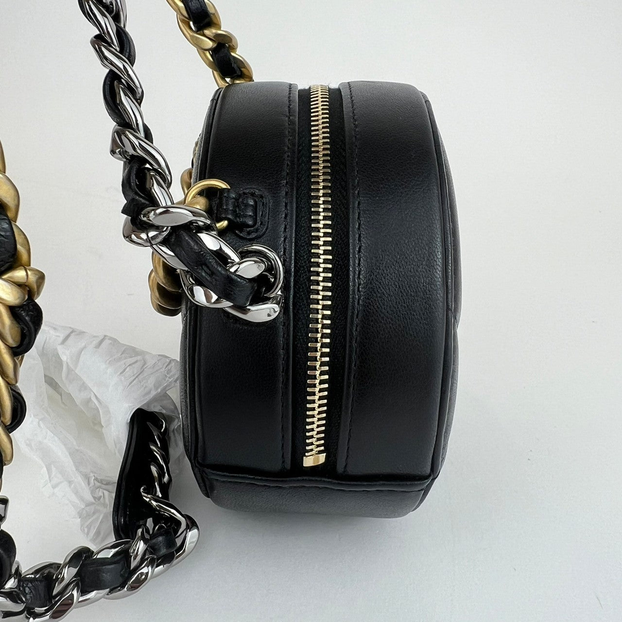 ラウンドクラッチ19 チェーンショルダーバッグ Lamb Skin ラムスキン Black ブラック AP0945 ゴールド金具