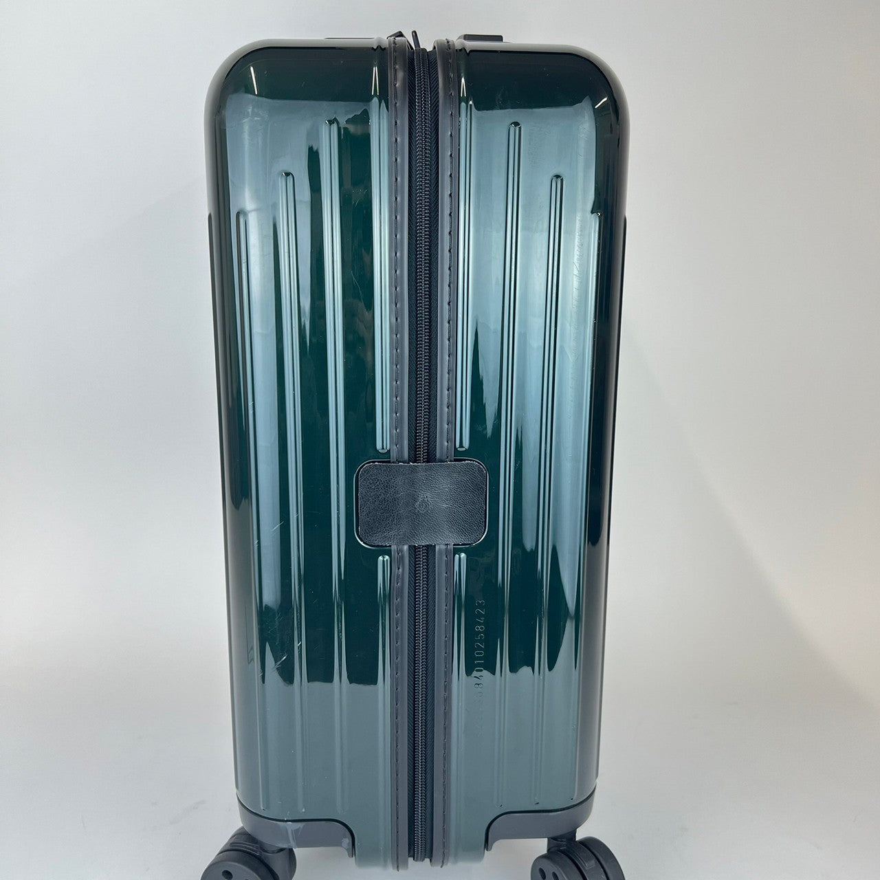 Essential Lite Cabin エッセンシャルライトキャビン 37L Green グリーン Polycarbonate ポリカーボネート