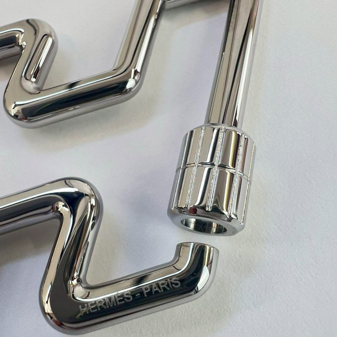 H too speed Hトゥ・スピード メタリック仕上げ: ステンレススティール