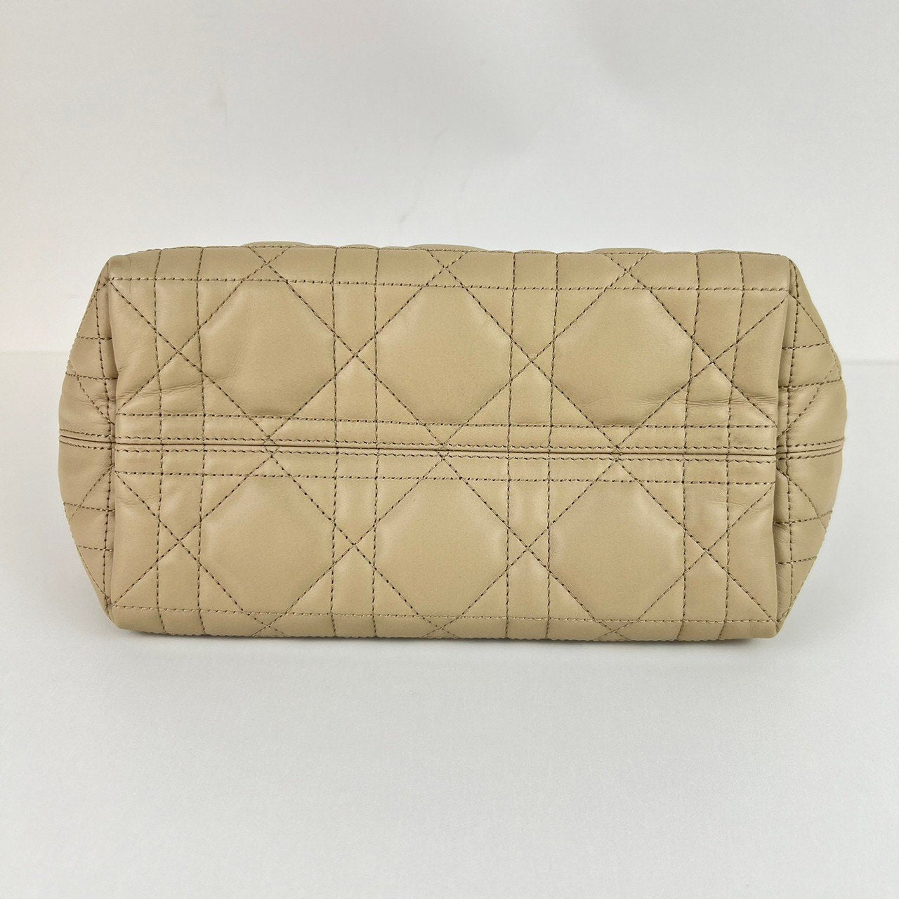 新品未使用　Christian dior ディオール Dior Toujours バッグ スモール Beige/Black   ベージュ/ブラック  GHW ゴールド金具 Calf レディースバッグ　ハンドバッグ