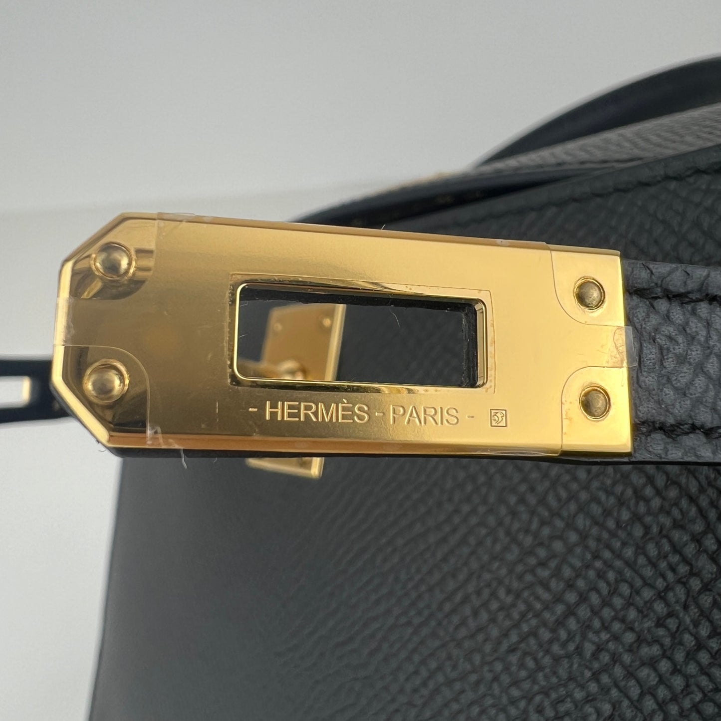 Mini kelly ミニケリー Black ブラック GHW ゴールド金具 Stamp-W W刻