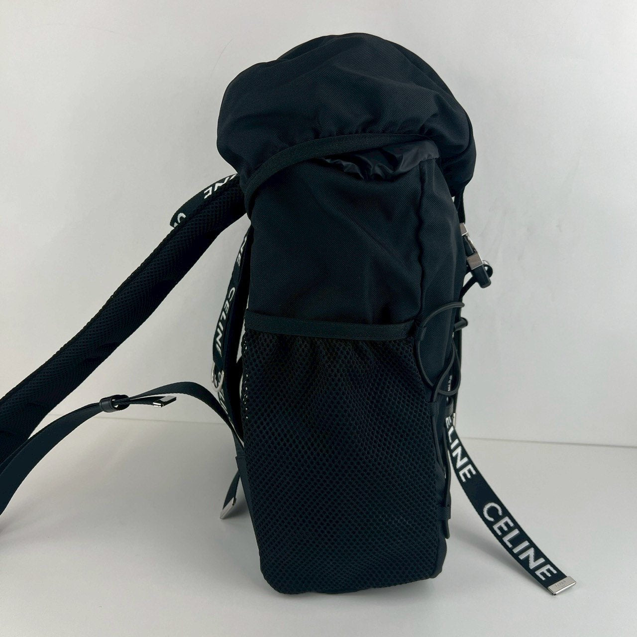 ミディアム トレッキング バックパック ナイロン ブラック シルバー金具