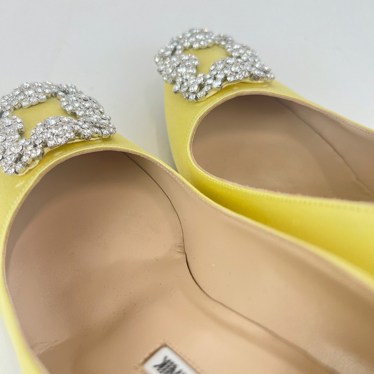 ハンギシ ビジューバックル パンプス Yellow イエロー 70mm