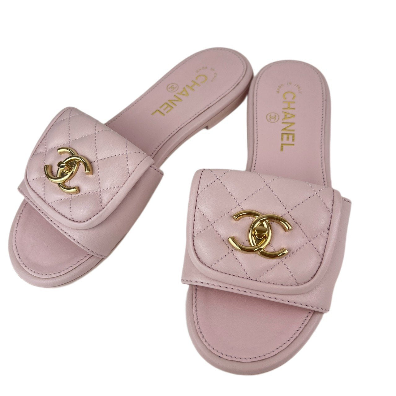 CHANEL シャネル シャネル サンダル ミュール CCロゴ キルティングビーチサンダル ラムスキン Pink ピンク