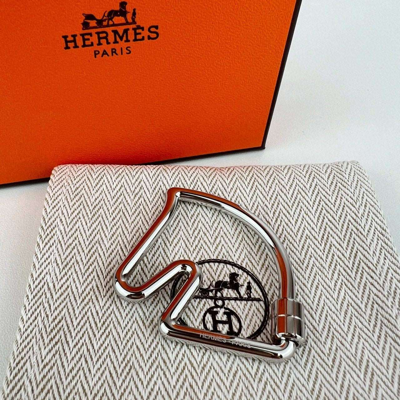 Key holder cheval キーホルダー 《シュヴァル》 ステンレススティール キーリング