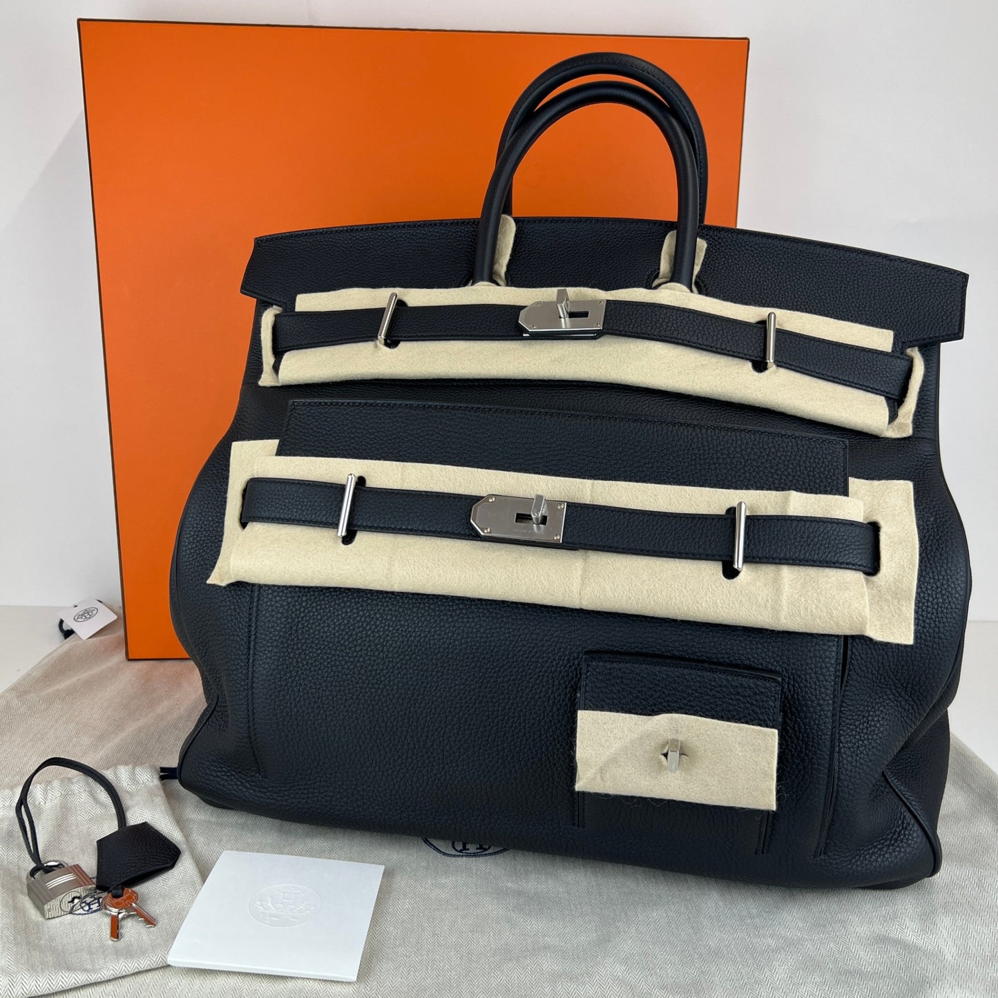 Haut a courries50 multi pocket オータクロア50 マルチポケット Black ブラック Togo トゴ PHW シルバー金具 Stamp-W W刻印
