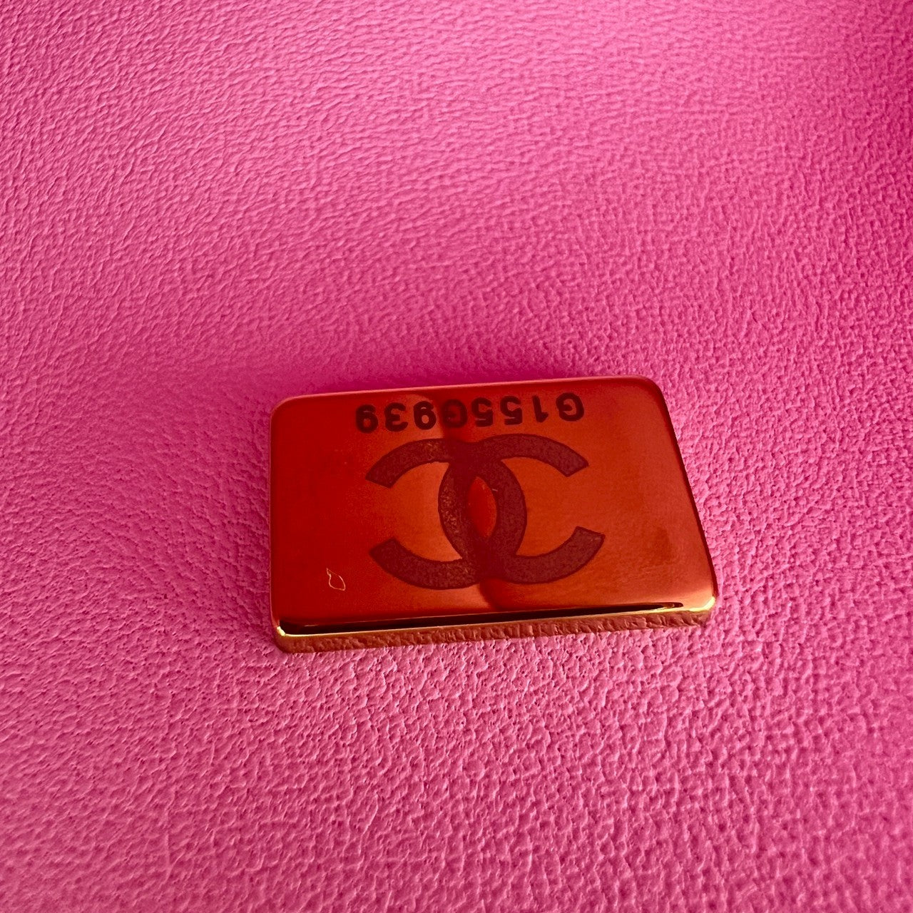 マトラッセ ダブルフラップ ダブルチェーンショルダー ピンク　パープル　Pink  Purple  GHW ゴールド金具 キャビアスキン　caviar skin A01112 ICチップ