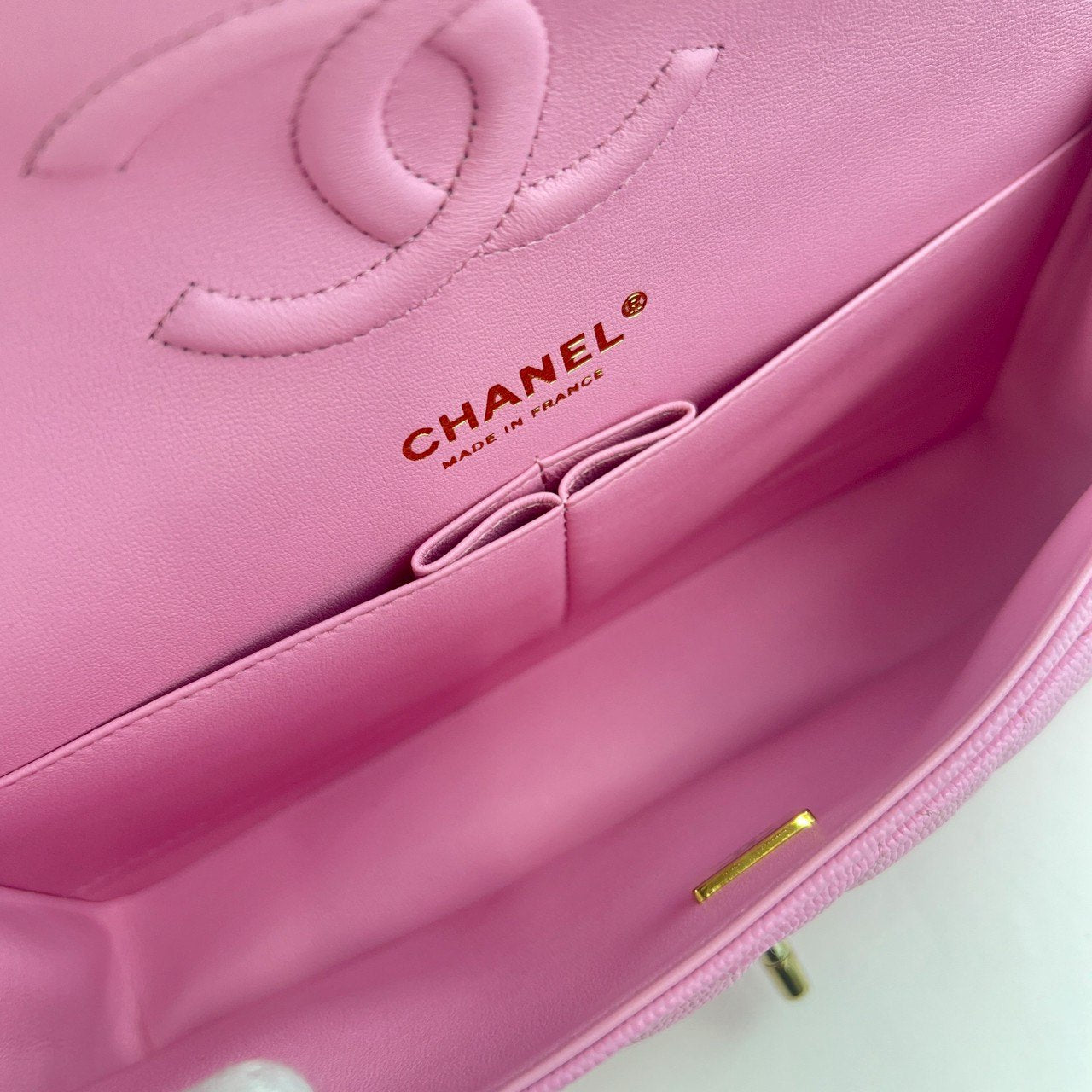 マトラッセ ダブルフラップ ダブルチェーンショルダー ピンク　パープル　Pink  Purple  GHW ゴールド金具 キャビアスキン　caviar skin A01112 ICチップ