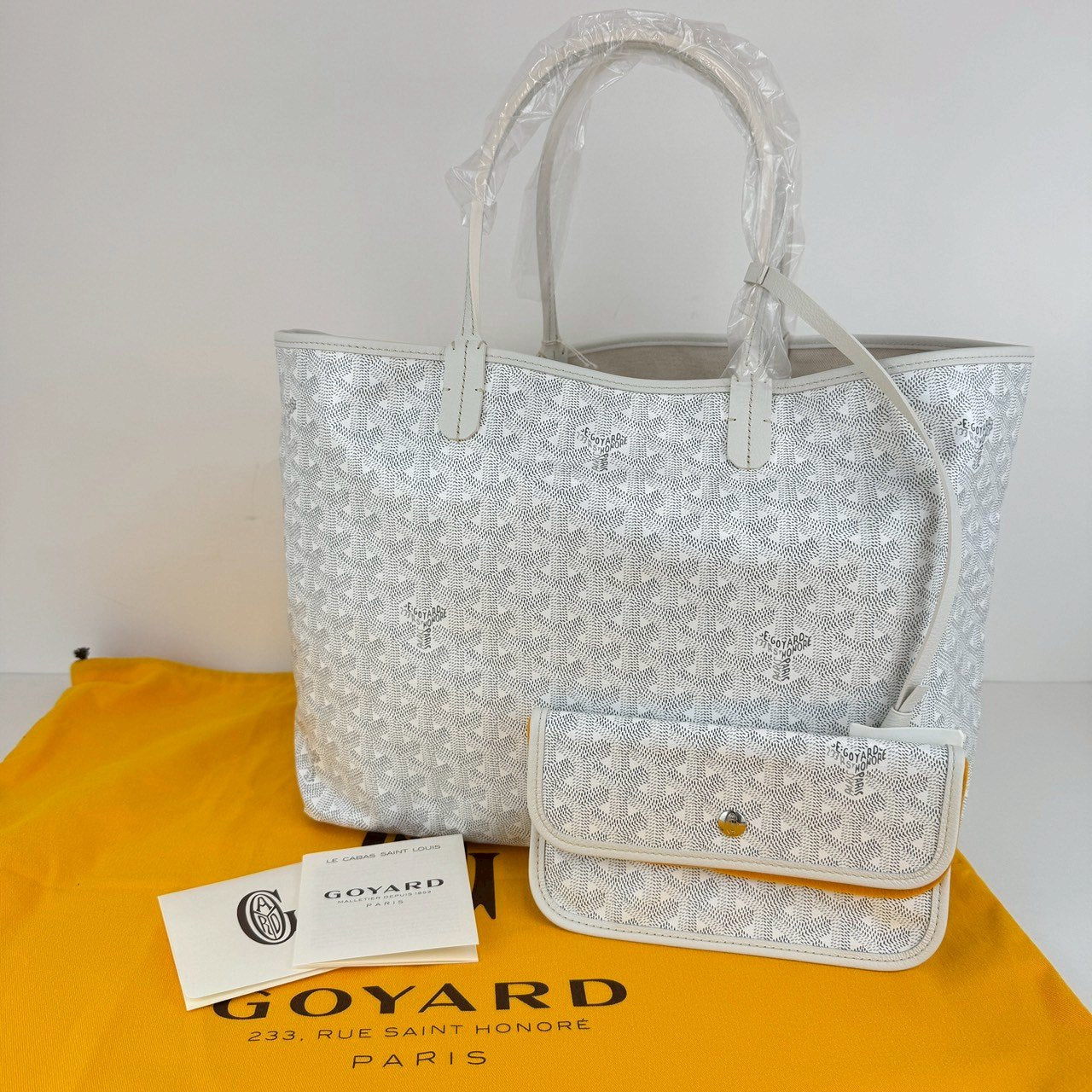 GOYARD ゴヤール サンルイPM ゴヤールディンキャンバス & シュヴロッシュカーフスキン リネンとコットン（内側）
