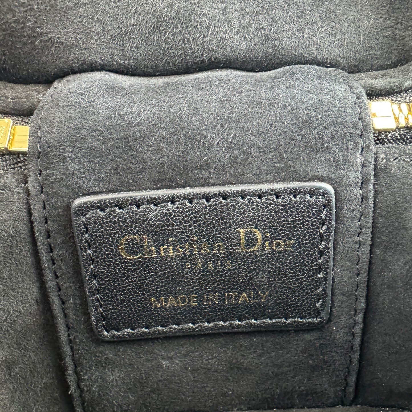 マイクロバニティ ブラック レザー ゴールド金具