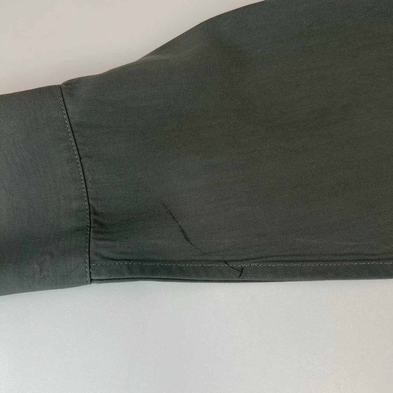 シャツ　ロングスリーブ　長袖 カーキ Kahki ビスコース 100%