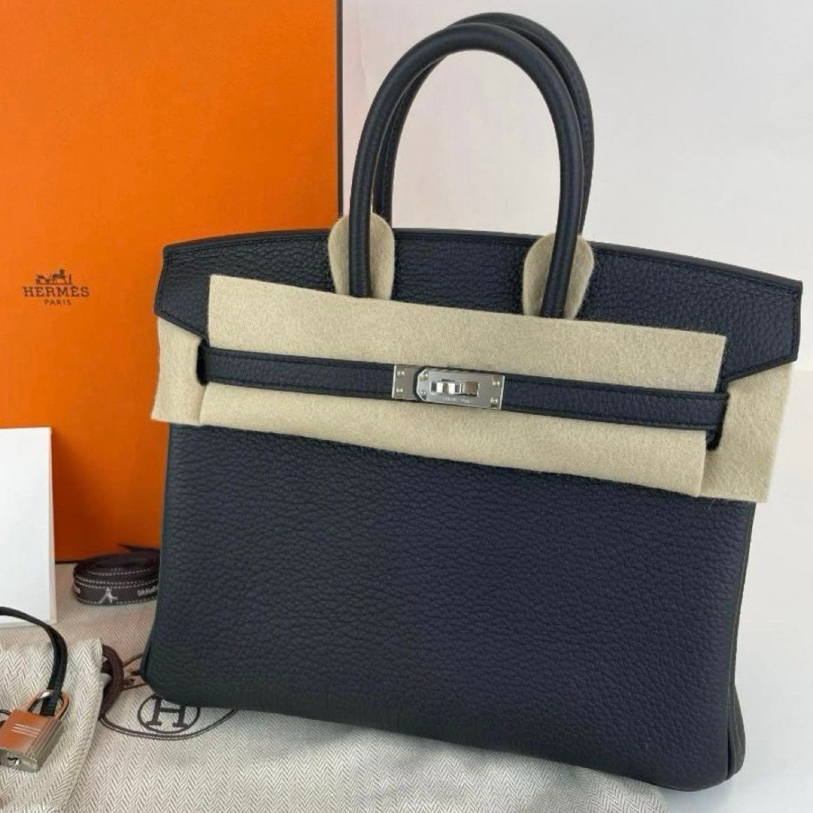 Birkin25 バーキン25 Black ブラック  PHW シルバー金具 Togo トゴ Stamp-K K刻印