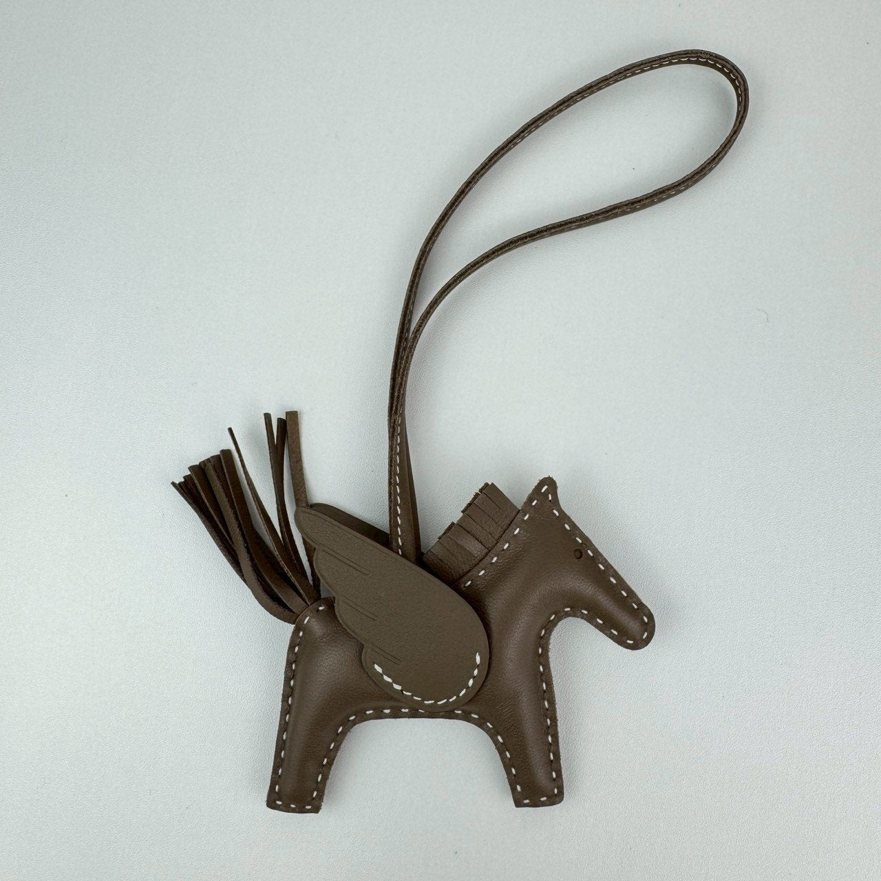 Rodeo Pegasus charm PM ロデオ ペガサス Etoupe エトープ バッグチャーム W刻印