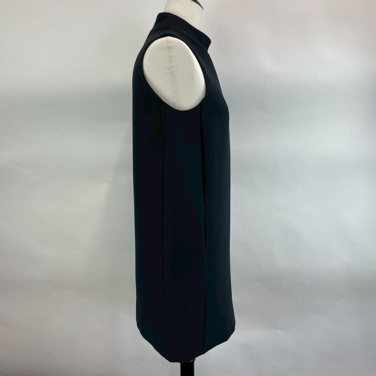 ワンピース 111R17A1166 ブラック ウール77% シルク23% サイズ34