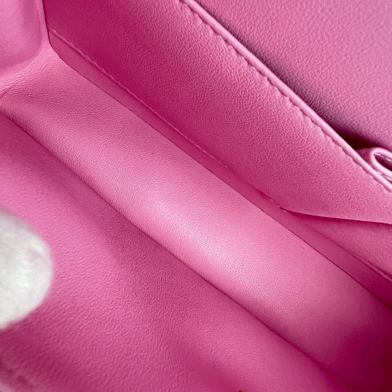 マトラッセ ダブルフラップ ダブルチェーンショルダー ピンク　パープル　Pink  Purple  GHW ゴールド金具 キャビアスキン　caviar skin A01112 ICチップ