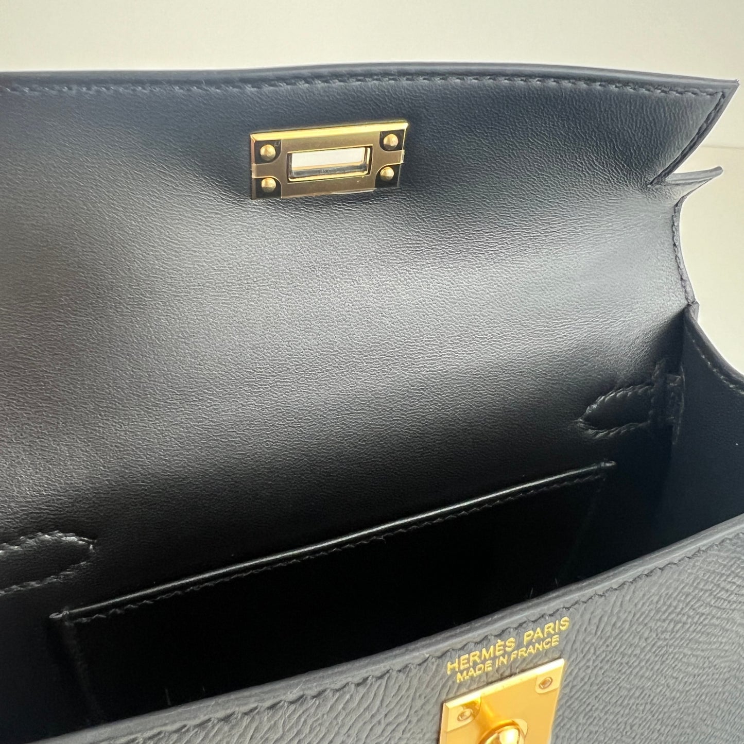 Mini kelly ミニケリー Black ブラック GHW ゴールド金具 Stamp-W W刻