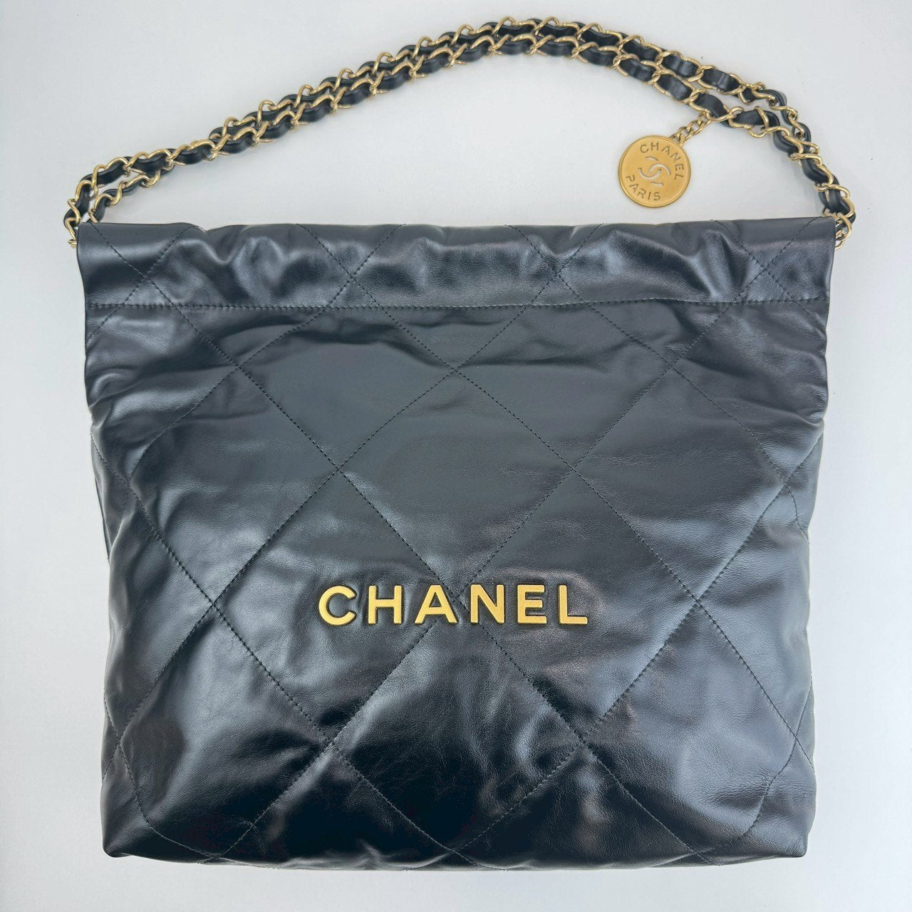CHANEL22 スモール ブラック　黒 　ゴールド金具　シャイニーカーフスキン